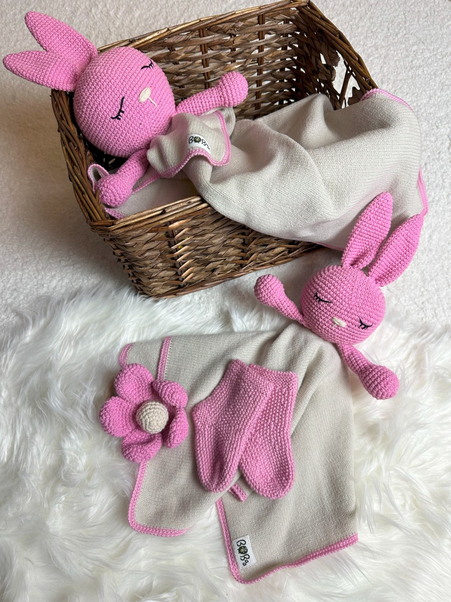 KOCYK Z MERINO + ZABAWKA I SKARPETKI ZESTAW RÓŻOWY MAŁY - obrazek 3