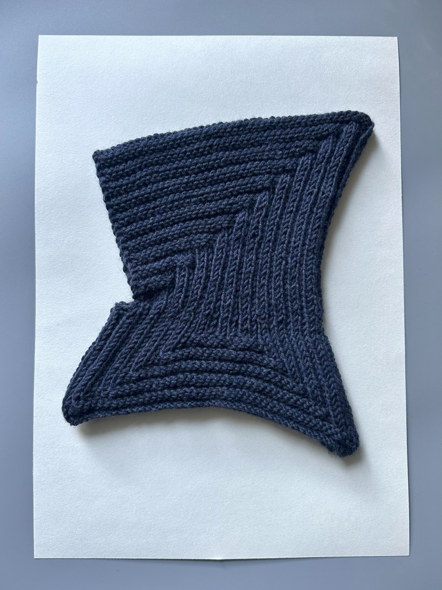 CZAPKA KRASNOLUDKA 100% MERINO GRANAT